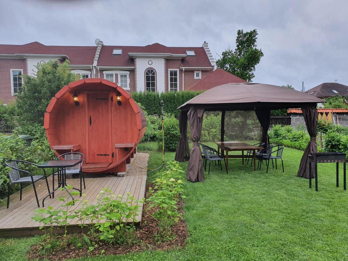 Lodge Family Summer House In *